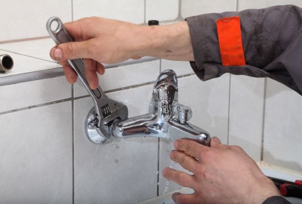 سباك الكويت 51375332 صحي الكويت 51375332